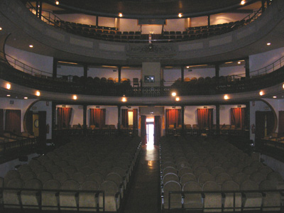 Imagen de la actuación 'Restauración del Teatro Guerra'