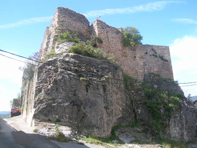 Imagen de la actuación 'Consolidación de los Paños de los lados Este y Oeste y del acceso al Castillo de Estopiñan'