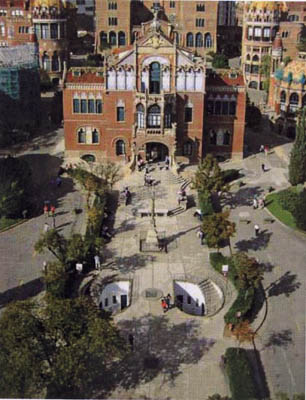 Imagen de la actuación 'Restauración de Cúpulas y Cubiertas del Pabellón Central, antiguo bloque de quirófanos del Hospital de la Santa Creu i Sant Pau'