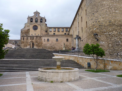 Imagen de la actuación 'Restauración de las Fachadas Norte y Oeste y Adecuación de locales de accesos al Monasterio de San Salvador de Oña'