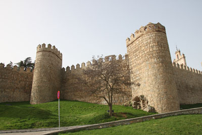 Imagen de la actuación 'Consolidación y Restauración de la Muralla de Ávila, Cubos del 17 al 40 y Lienzos entre los Cubos 16 al 27 y del 30 al 41'