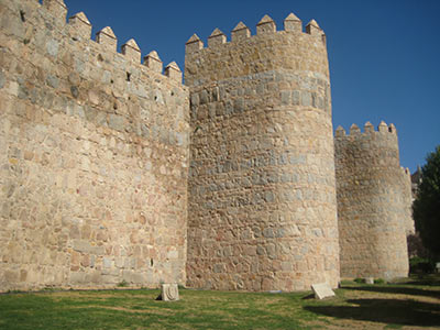 Imagen de la actuación 'Restauración y consolidación de la muralla de Ávila correspondiente a los lienzos 84-85 al 87-1, incluidos los cubos 85, 86, 87, 81 y 4 y actuaciones para prevenir humedades en el monumento'