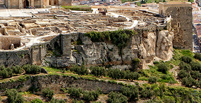 Imagen de la actuación 'Restauración y consolidación de la Muralla de la Puerta Nueva en Conjunto monumental Fortaleza de la Mota'